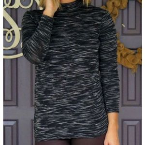 RD Style Lasi Open Keyhole Back Knit Top